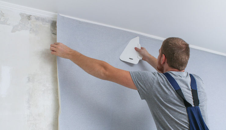 کاغذ دیواری ،چگونه کاغذ دیواری را نصب کنیم؟ آموزش مرحله به مرحله ، آماده‌سازی دیوارها برای نصب کاغذ دیواری