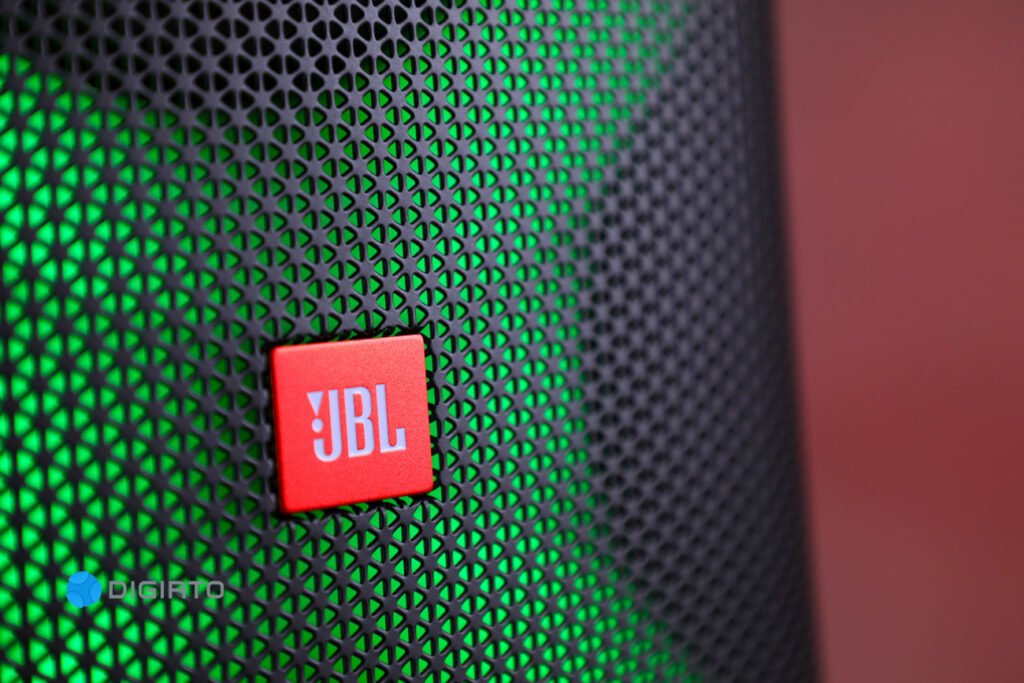 1694969270 136 نقد و بررسی اسپیکر بلوتوثی JBL PartyBox 710