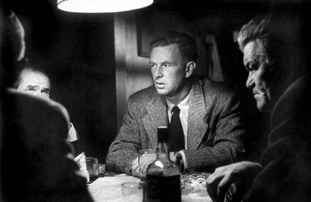 10 فیلم جذابی که در آن ها خلافکاران به دام می افتند 24 10 فیلم جذابی که در آن ها خلافکاران به دام می افتند