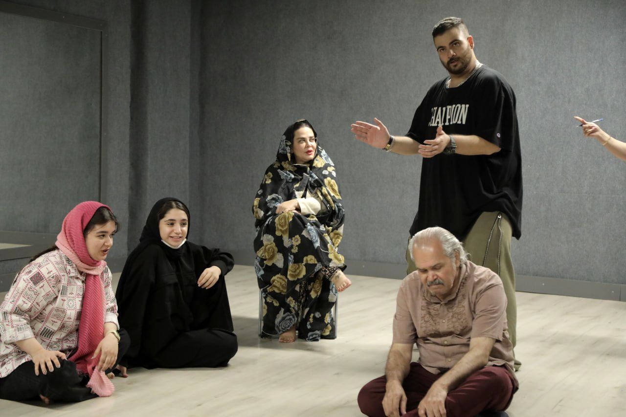 پای بهاره رهنما بازهم به کمدی باز شد