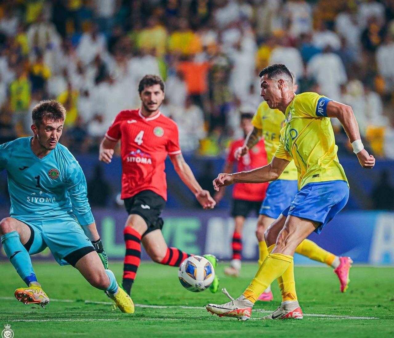 عکس| تاریخ‌سازی رونالدو در آسیا آغاز شد