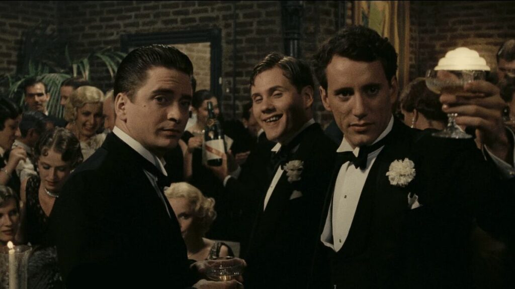 بهترین فیلم های مافیایی | ۲۵ فیلم برتر گانگستری تا سال ۲۰۲۳ 116 Once Upon a Time in America