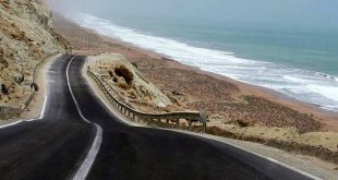 تکمیل راه‌های اصلی کریدور جاده‌ای ساحلی جنوب کشور تا1403