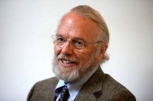 جان وارناک، بنیان‌گذار ادوبی و طراح نرم‌افزار معروف فتوشاپ درگذشت