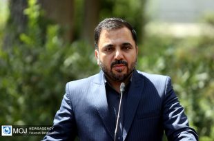 وزیر ارتباطات با تعدادی از تجار ارتباطات و فناوری ساکن عمان دیدار و گفتگو کرد