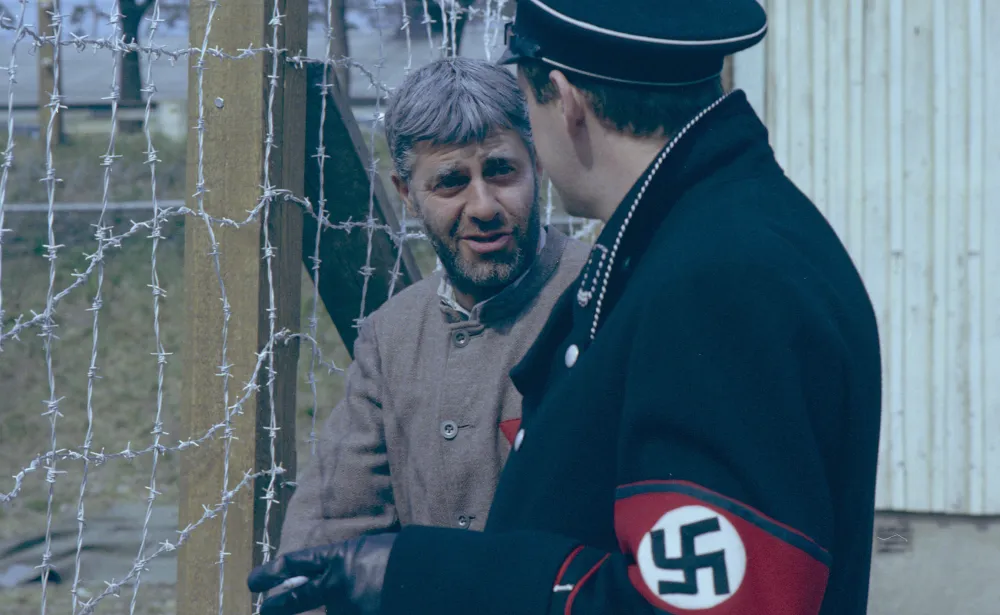 13 فیلم جنجالی که هر کدام به دلایلی ممنوع یا بایکوت شدند 31 13 فیلم جنجالی که هر کدام به دلایلی ممنوع یا بایکوت شدند