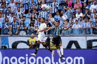 عکس| حمله به اتاق VAR پس از اخراج جنجالی