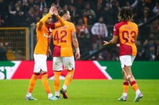 شب بارانی و دیوانه‌وار در استانبول - خبرگزاری ورزش ایران