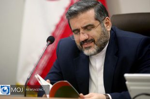 وزیر فرهنگ از افزایش تولید کاغذ و برنامه ریزی برای زیارت عمره خبر داد