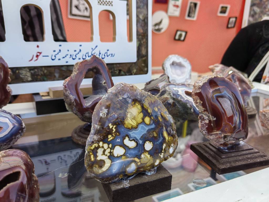 گوهر سنگ های میلیاردی! کیلویی 500 هزار تومان2