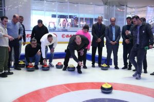 1703100218 121 اغاز فعالیت رسمی انجمن کرلینگ در وجود ستاره‌های ورزش ایران