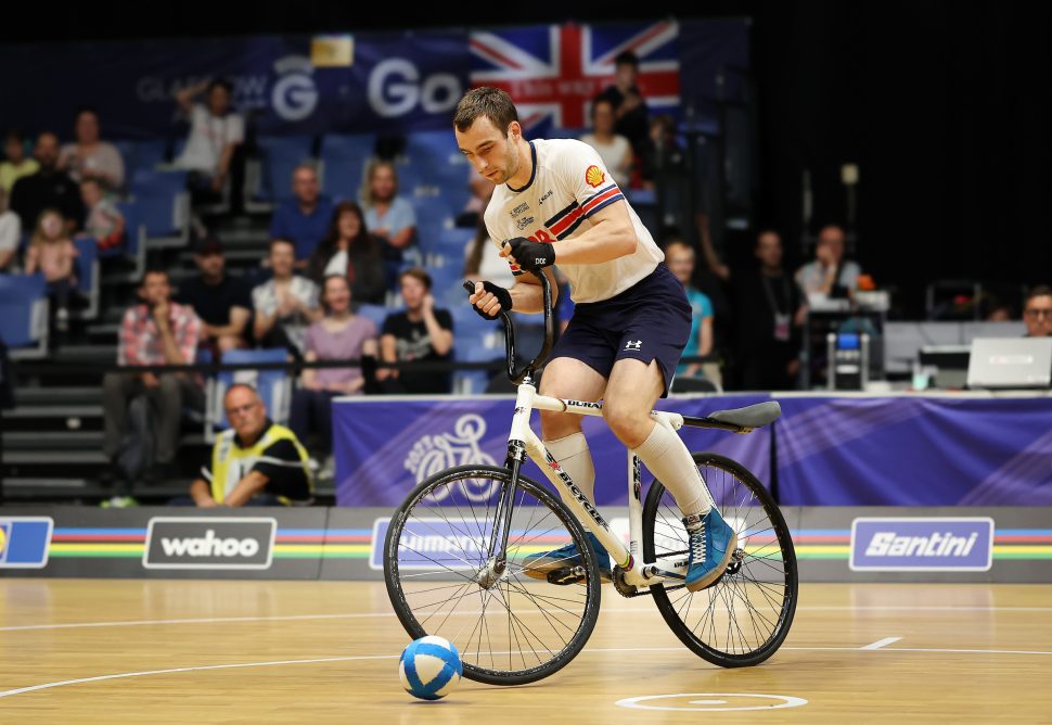 10 ورزش عجیبی که باور نمی کنید وجود داشته باشند 30 1703779305 305 10 ورزش عجیبی که باور نمی کنید وجود داشته باشند