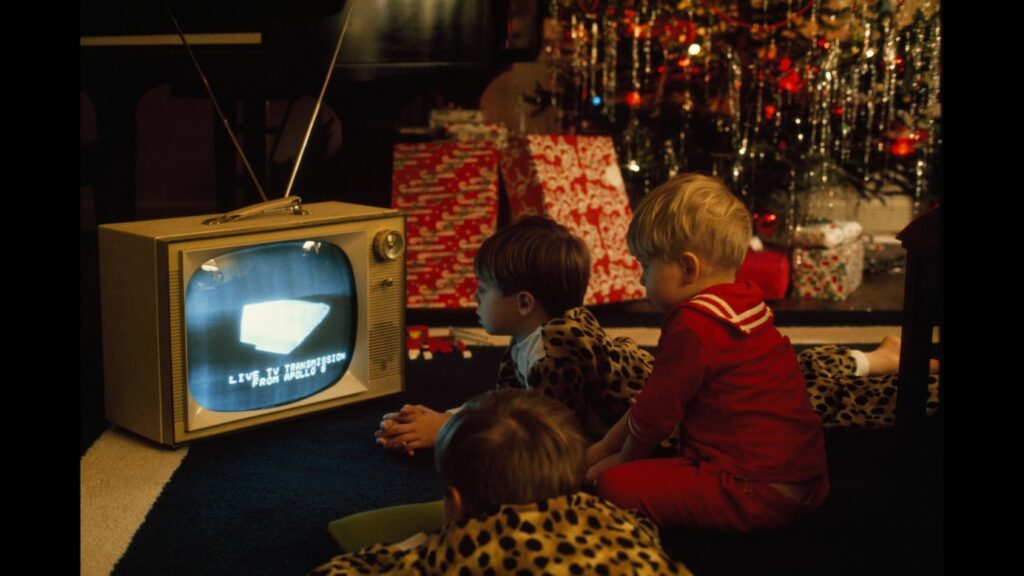 پخش تلویزیونی آپولو 8