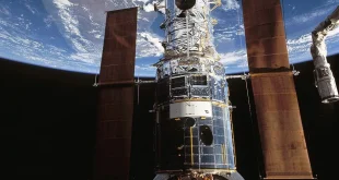 شاتل اندور برای تعمیر تلسکوپ فضایی هابل پرتاب شد