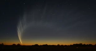 رصد دنباله‌دار مک‌نات از زمین