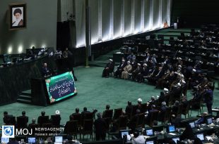 نمایندگان مجلس مصوب کردند که بانک مرکزی مکلف به واریز معادل ریالی مسدودی‌های ارزی استفاده نشده حساب ذخیره ارزی شد