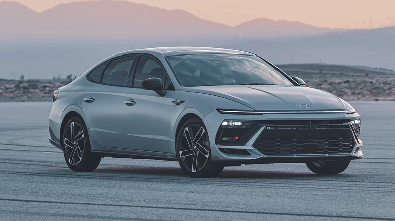 بهترین خودروهای سال 2024 بر اساس مصرف سوخت