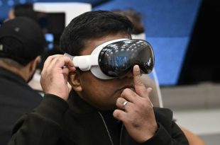 برخی خریداران هدست ویژن پرو درحال برگرداندن آن به اپل هستند