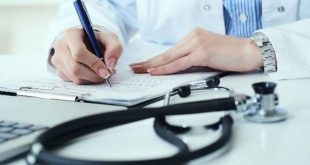 دولت در سال 1402 تعرفه‌های پزشکی مصوب شورای عالی بیمه را نیز کاهش داد