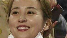 «سوسانو» در بین تماشاگران بازی کره جنوبی و استرالیا