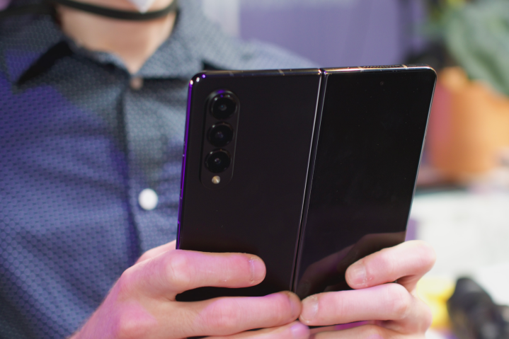 بهترین گوشی گیمینگ | زمستان ۱۴۰۲ 204 گوشی گیمینگ سامسونگ مدل Galaxy Z Fold 4