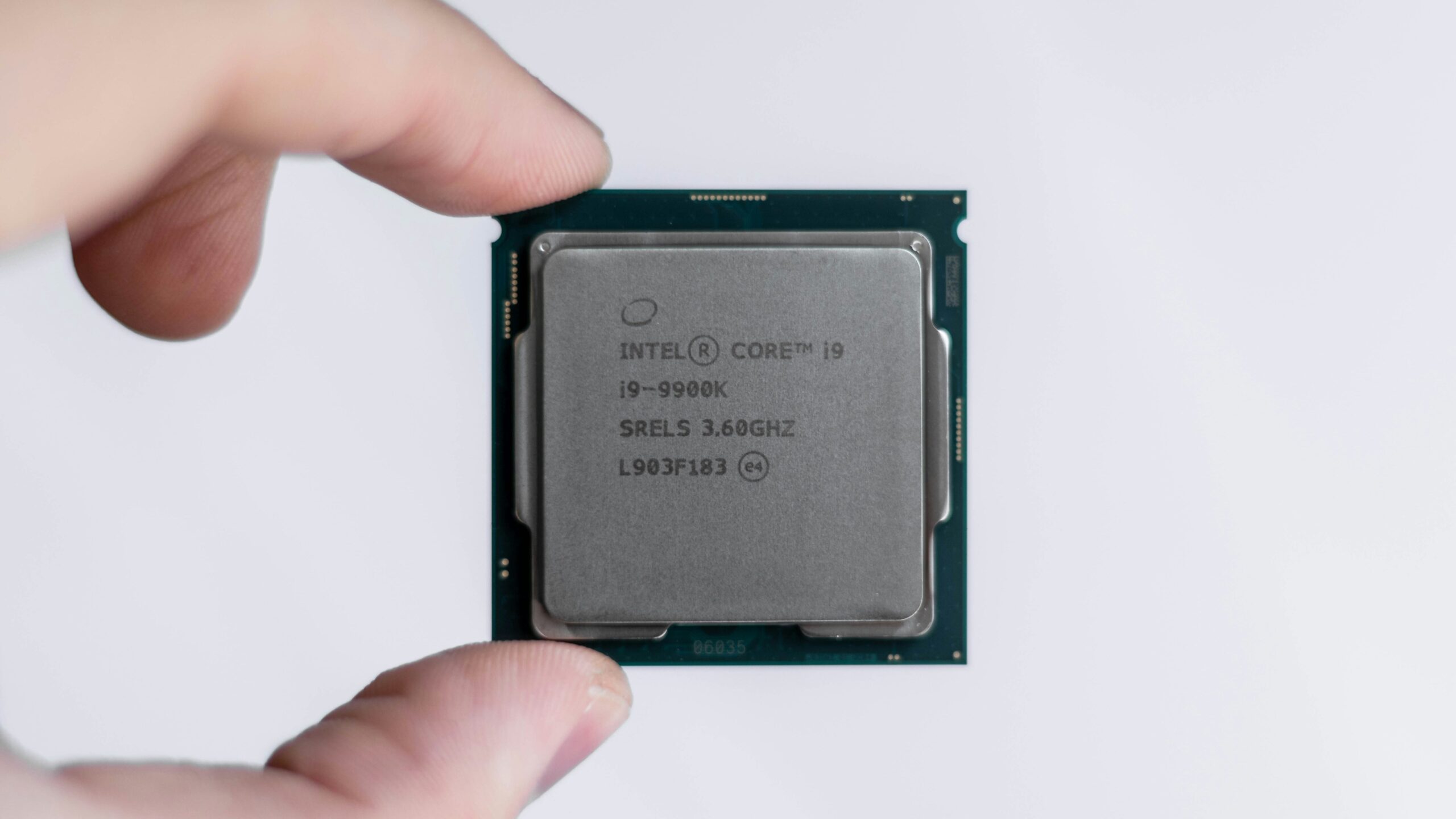 منظور از Tray در انتهای نام پردازنده چیست؟_دلچسب 14 پردازنده Tray اینتل