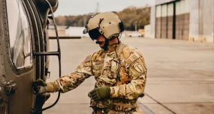 خلبانان نیروی هوایی آمریکا چقدر حقوق می گیرند؟