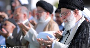رهبر انقلاب تا دقایقی دیگر نماز عید فطر را در مصلّی امام خمینی اقامه می‌کنند