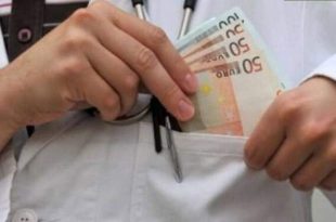 پزشکان زیرمیزی بگیر چقدر جریمه می‌شوند