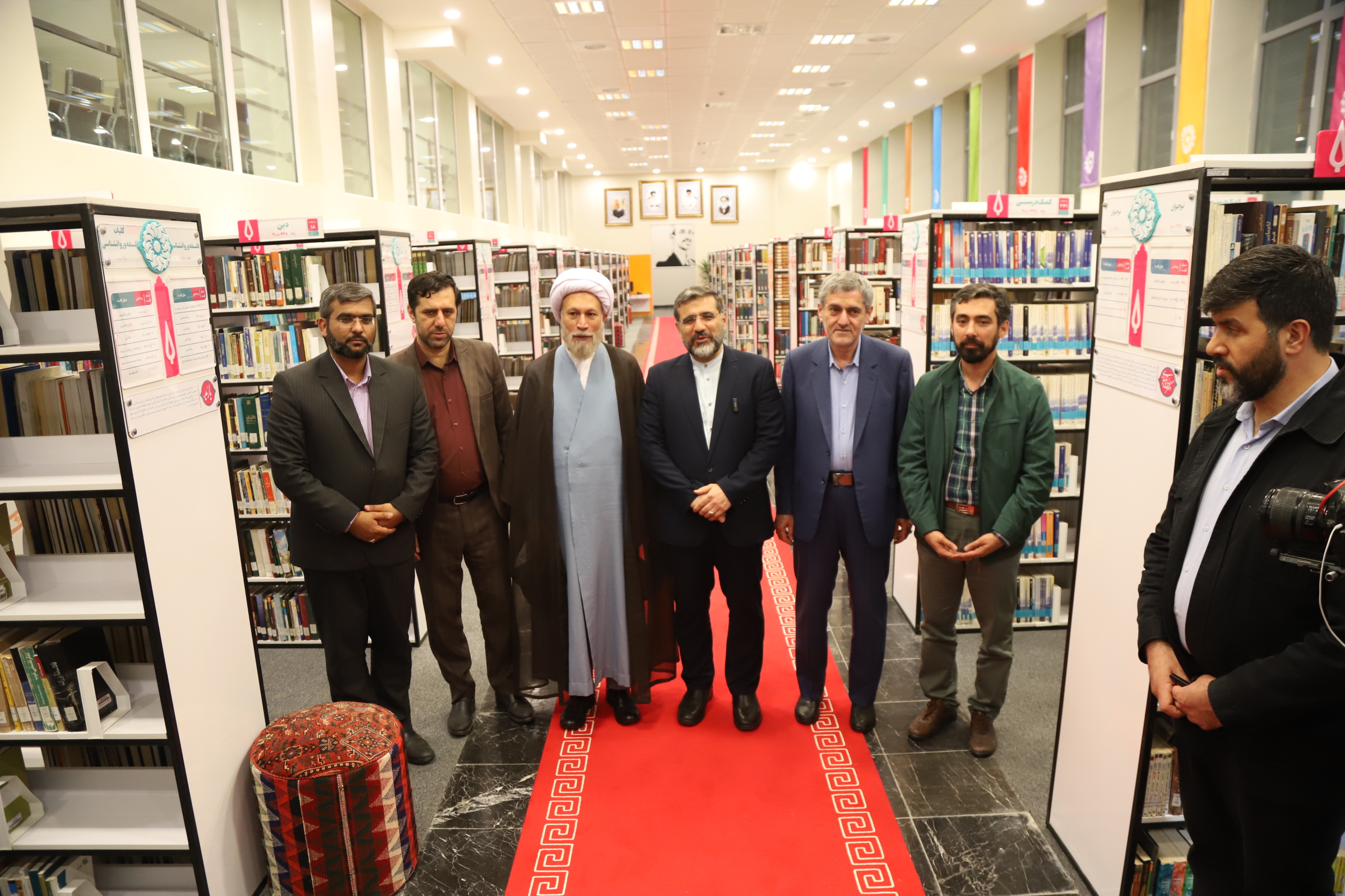 کتابخانه آیتالله دستغیب شیراز بازگشایی شد_دلچسب 21 بازگشایی کتابخانه شهید دستغیب شیراز