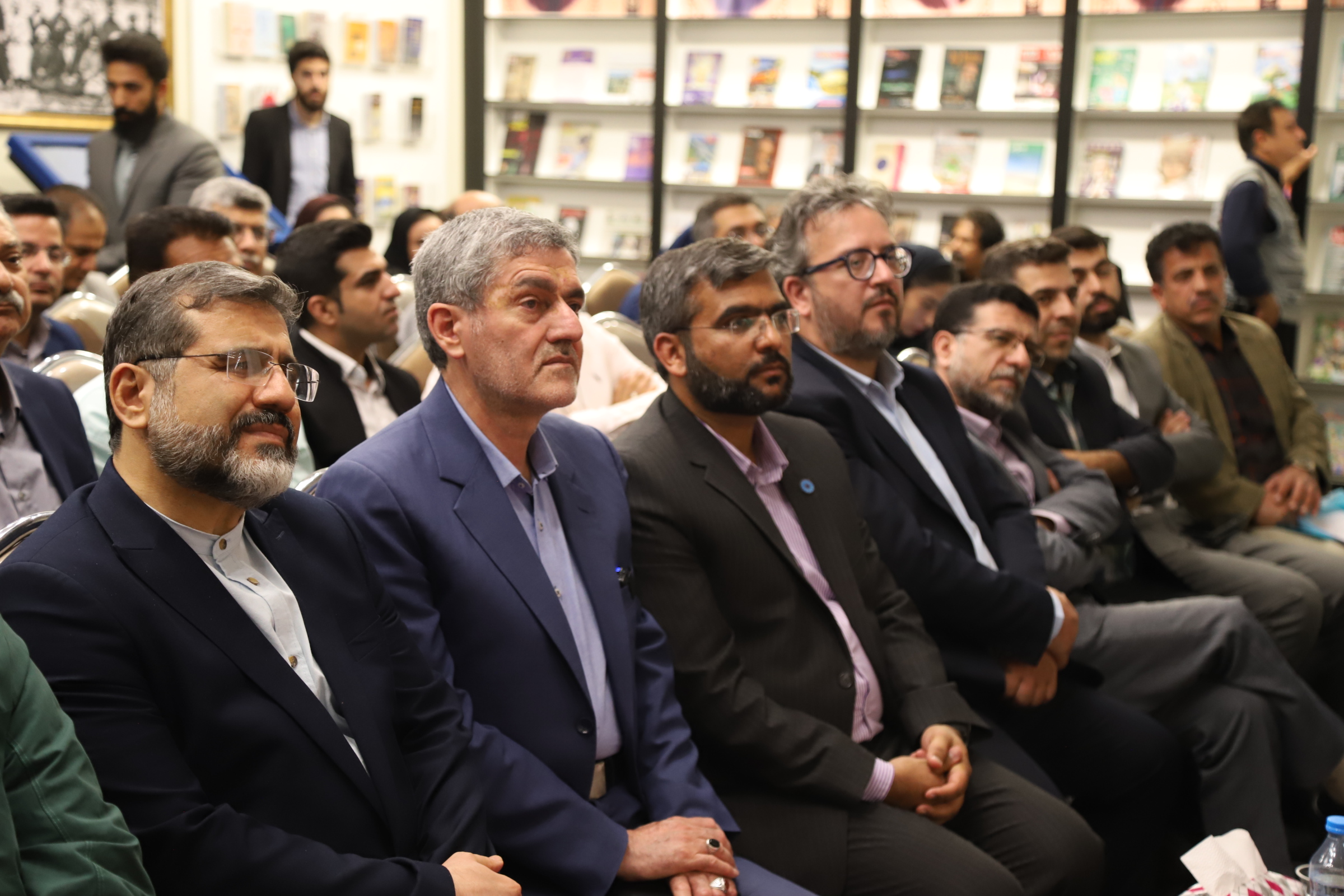 کتابخانه آیتالله دستغیب شیراز بازگشایی شد_دلچسب 24 بازگشایی کتابخانه شهید دستغیب شیراز