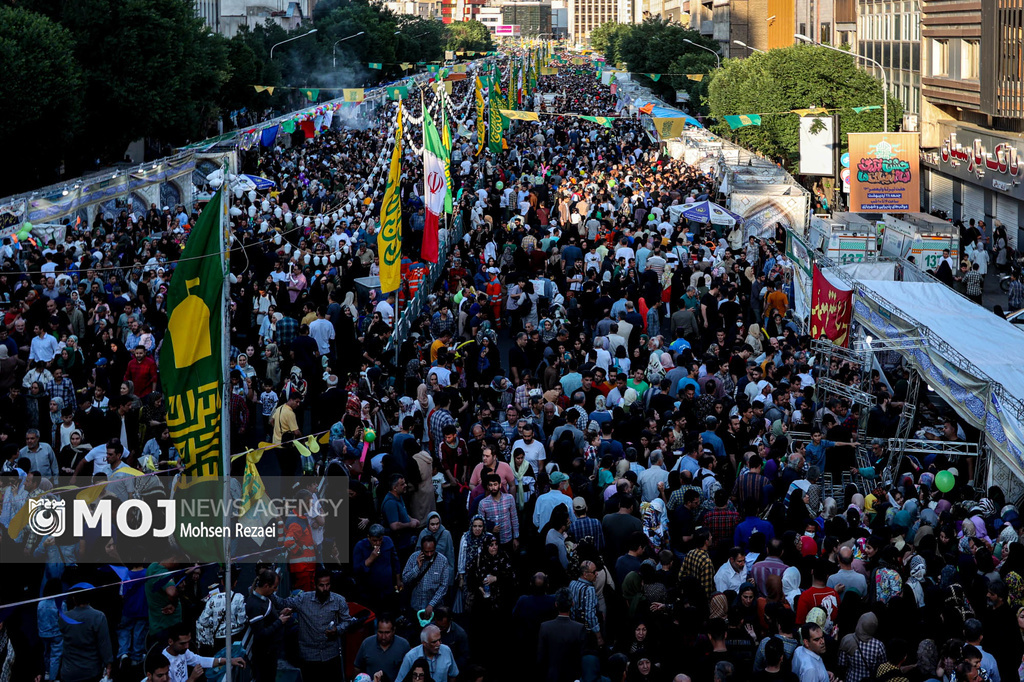 جشن بزرگ امام رضایی‌ها در تهران