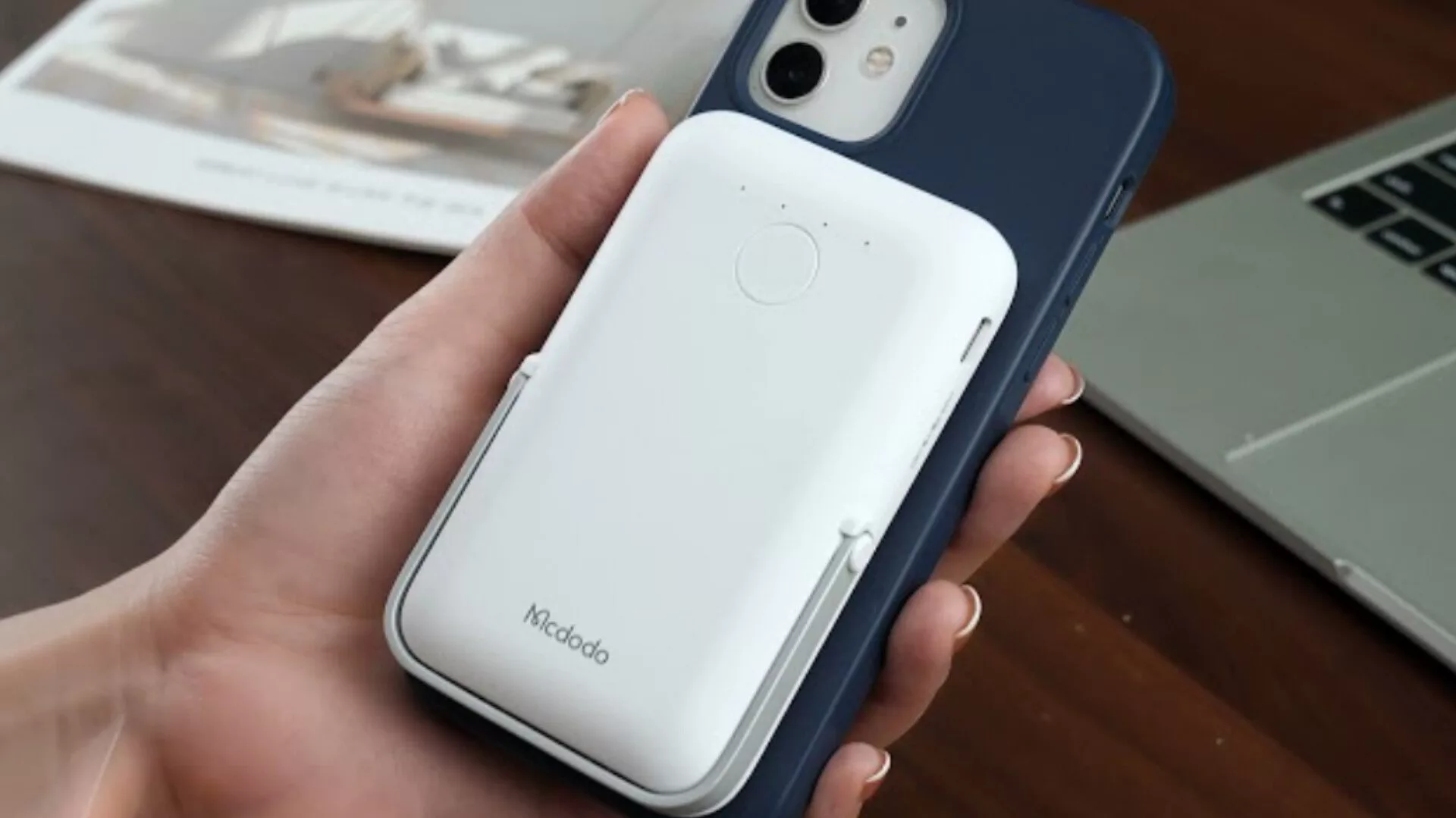 1716394534 515 ۳ تا از بهترین برند های پاوربانک برای آیفون که.webp