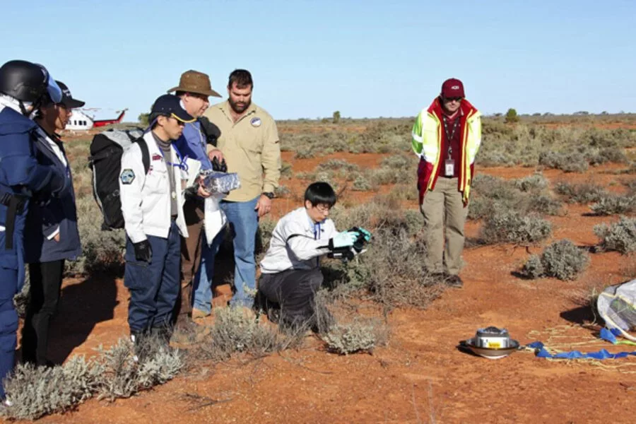 برگشت کپسول هایابوسا به زمین_دلچسب 3 هایابوسا