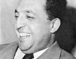 حسین پیرنیا