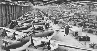 ایالات متحده در طول جنگ جهانی دوم چند هواپیما تولید کرد؟