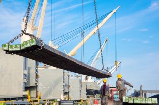 صادرات غیرنفتی کشور افزایش ۱۳.۵ میلیارد دلاری را تجربه کرد