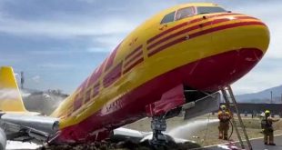 هواپیما در فرودگاه کرمان فرود سخت اما بدون آسیبی داشت