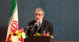 استاد جلیل تجلیل برای اعتلای زبان و ادب فارسی به جان کوشید