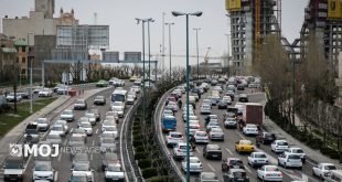آزادراه قزوین- کرج- تهران زیر بار ترافیک سنگین