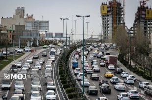 آزادراه قزوین- کرج- تهران زیر بار ترافیک سنگین