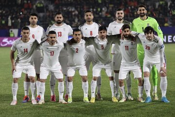 ژنرال آبیپوشی که عاشق بازوبند کاپیتانی می بود/ او چنان نفوذی داشت که پورحیدری را هم به چالش کشیده بود_دلچسب 7 ایران ۸ نفره هم باید کره شمالی و قرقیزستان را ببرد/میگویند ۷۰ گل زدیم ولی از تیمهای درجه ۳ آسیا ۴ گل میخوریم!