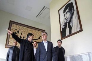 رئیس بانک مرکزی در کمپ تیم های ملی کشتی حاضر شد