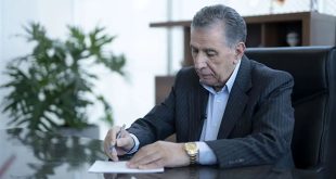 تاجر تراز حاج‌آقا علاء میرمحمدصادقی پیام‌آور اعتدال و ترجمان اصالت، اعتماد و امید بود