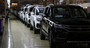 خودروهای مونتاژی هیچ مزیتی برای کشور ندارند و منابع را هدر می‌دهند