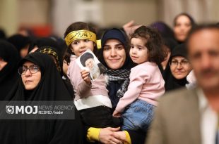 دیدارهای خانواده‌های شهدای مدافع حرم با رهبر انقلاب در «جاذبه» روایت می‌شود