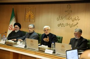 وفاق ملی به این معنا نیست که هر چه حاکمیت گفت مردم بگویند چشم