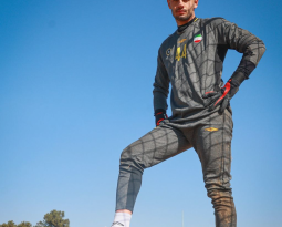 گلر جوان سپاهان پس از تنبیه سخت!