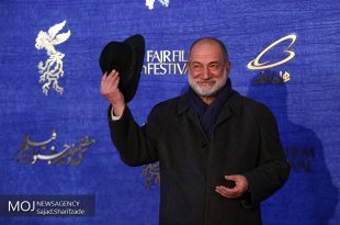 روز اول جشنواره تئاتر فجر به یاد آتیلا پسیانی نام‌گذاری شد