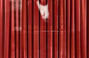 کتاب عشق به خمینی